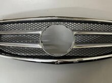 "Mercedes W212" radiator barmaqlığı