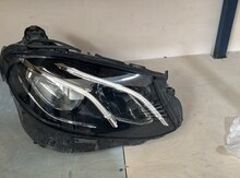 "Mercedes W213" sağ farası