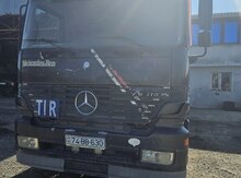 Mercedes-Benz, 1999 il