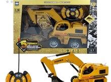 Oyuncaq traktor