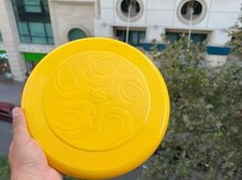 Frisbee