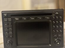 "Mercedes W210" monitoru