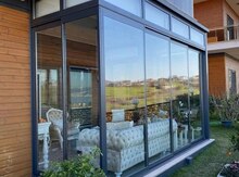 Cam balkon
