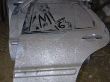 "Mercedes Ml 320" qapısı