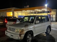Mitsubishi Pajero io, 2000 il
