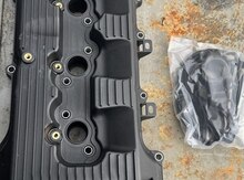"Toyota Prado" mühərrikin üst qapağı
