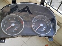 "Hyundai Accent" sürət paneli