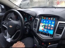 "Chevrolet Cruz" tesla monitoru