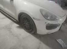 Porsche Cayenne, 2011 il
