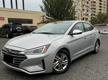 Hyundai Elantra, 2019 il