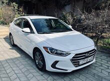 Hyundai Elantra, 2016 il