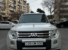 Mitsubishi Pajero, 2010 год