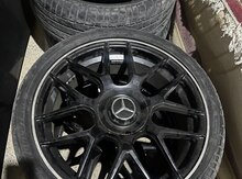 "Mercedes AMG" təkərləri R19