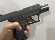 Oyuncaq silah