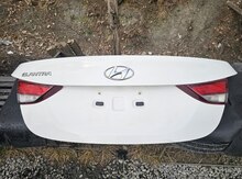"Hyundai Elantra" arxa kapotu