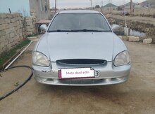 Hyundai Sonata, 2001 il