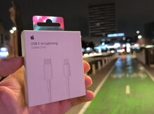 "Apple iPhone" adapter və  kabeli 