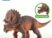 "Jurassic World Triceratops" kolleksiya modeli