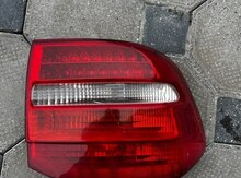 "Porsche Cayenne" sağ stop işığı