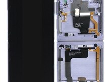 "Samsung Z Flip" 4 ekranı