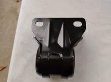 "Ford Fusion" böyük rezin-metal oynağı