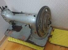 Швейная машина