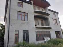 Həyət evi, Buzovna qəs.