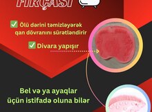 Divara yapışan bel kisəsi