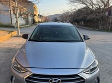 Hyundai Elantra, 2016 il
