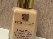 "Estee Lauder" tonal kremi
