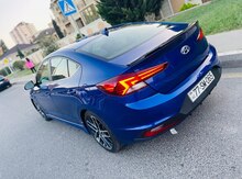 Hyundai Elantra, 2019 il