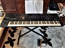 Sintezator "Roland G 1000"
