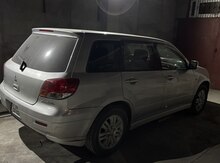 Mitsubishi Airtrek, 2001 il