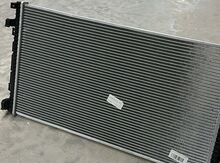 "Lixiang L6 Pro" su radiatoru 