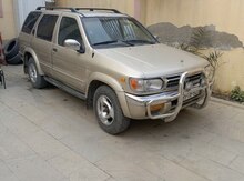 Nissan Pathfinder, 1998 il