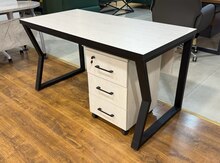 Ofis masası