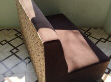 Divan və masa