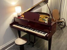 Piano "Royal Geyer"