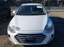 Hyundai Elantra, 2017 il