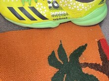 "Adidas" idman ayaqqabısı