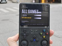 R36S Retro Game Console 