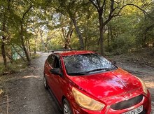 Hyundai Accent, 2012 il