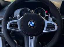 "BMW G30 M" sükanı