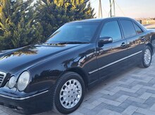 Mercedes E 240, 2000 il
