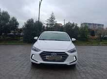 Hyundai Elantra, 2018 il