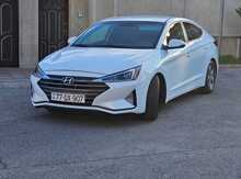Hyundai Elantra, 2019 il