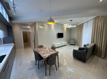 3-otaqlı yeni tikili kirayə verilir, Ağ şəhər, 110 m²