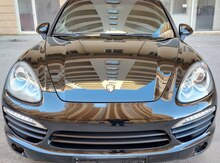 Porsche Cayenne, 2013 il