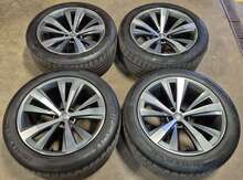"Audi Q7 Q8" diskləri 285/45 R21 