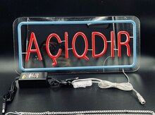 Reklam lövhəsi "Açıqdır"